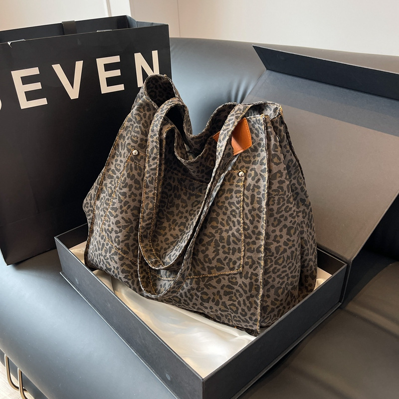Leopard Pattern Tote Bag Vinta - огляд і ціна Canvas Tote Designer