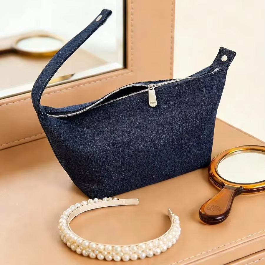 Women's Luxury Denim Large Cap - огляд і ціна Luxury Bags Denim