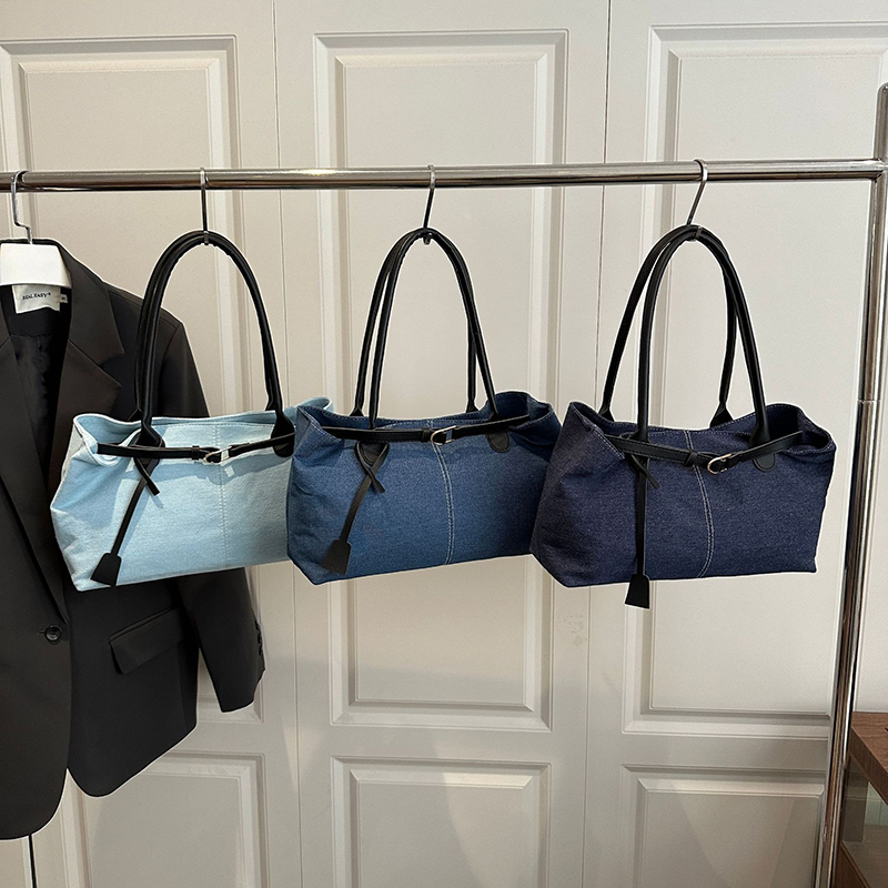 Denim Designer Bags Large Capa - огляд і ціна Luxury Bags Denim