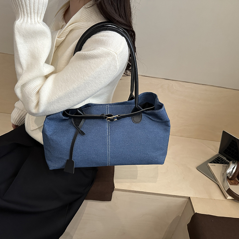 Denim Designer Bags Large Capa - огляд і ціна Luxury Bags Denim